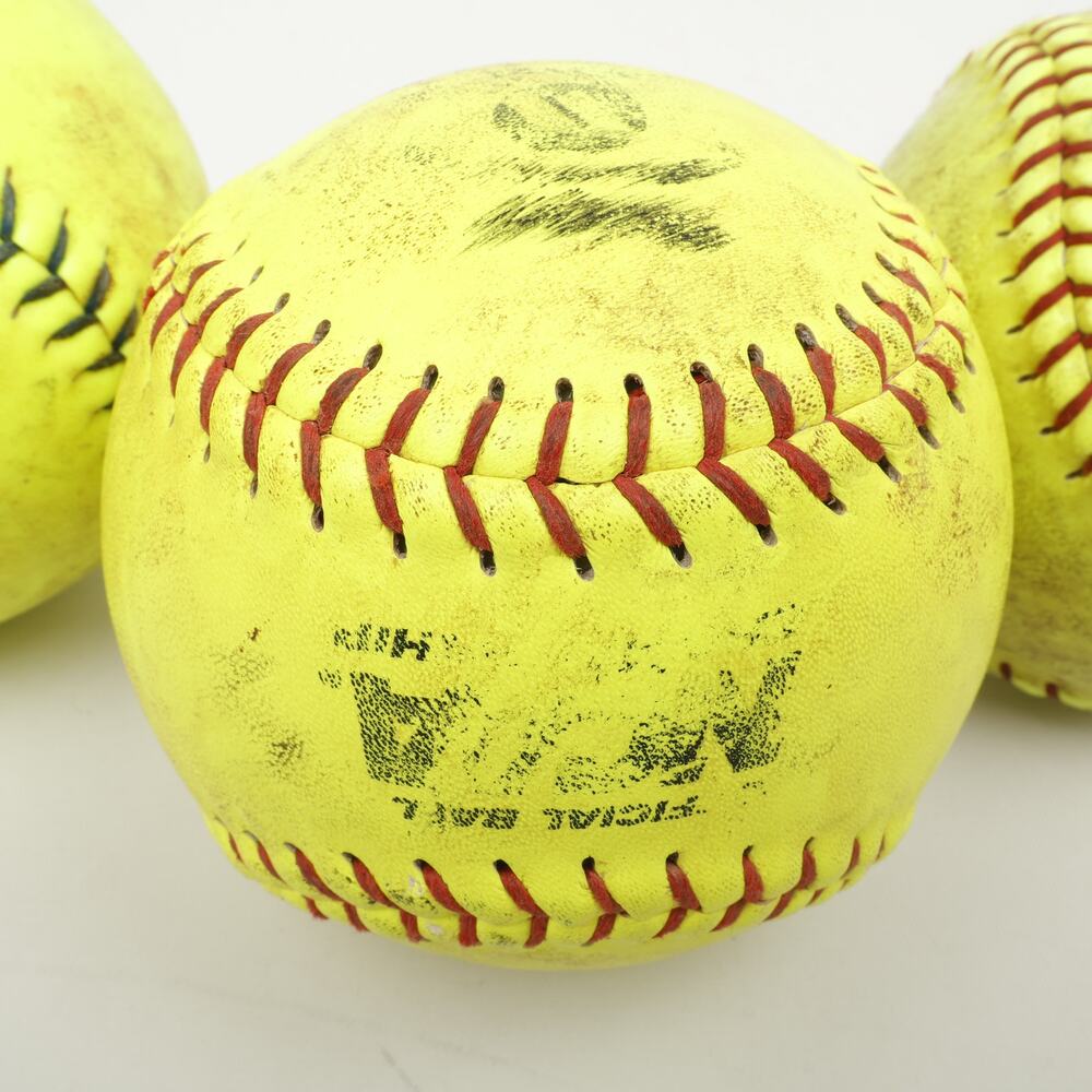 Lot of 3 Softballs Hot Dot Worth ProTac NC125 Training Yellow - Picture 5 of 6